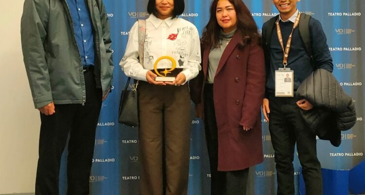Amelia Rachim bersama Kepala ITPC Milan, Sri Bimo Adhi Yudhono, Atase Perdagangan KBRi Roma Silvi C. Sumanti dan Wakil Kepala ITPC Milan, Sumardi.